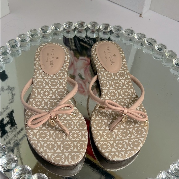 Kate Spade Tan Patterned Sandals size 7.5 - Picture 1 of 7